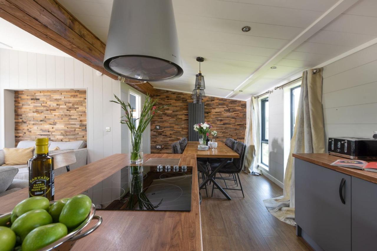 Primrose Lodge, 25 Roadford Lake Lodges Lifton Exteriör bild